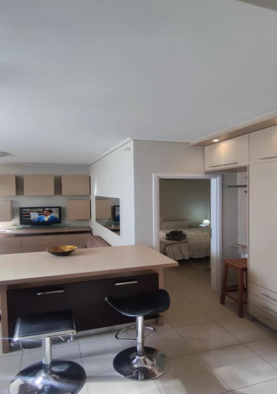 Apartment In A Quiet Location. Atina Dış mekan fotoğraf
