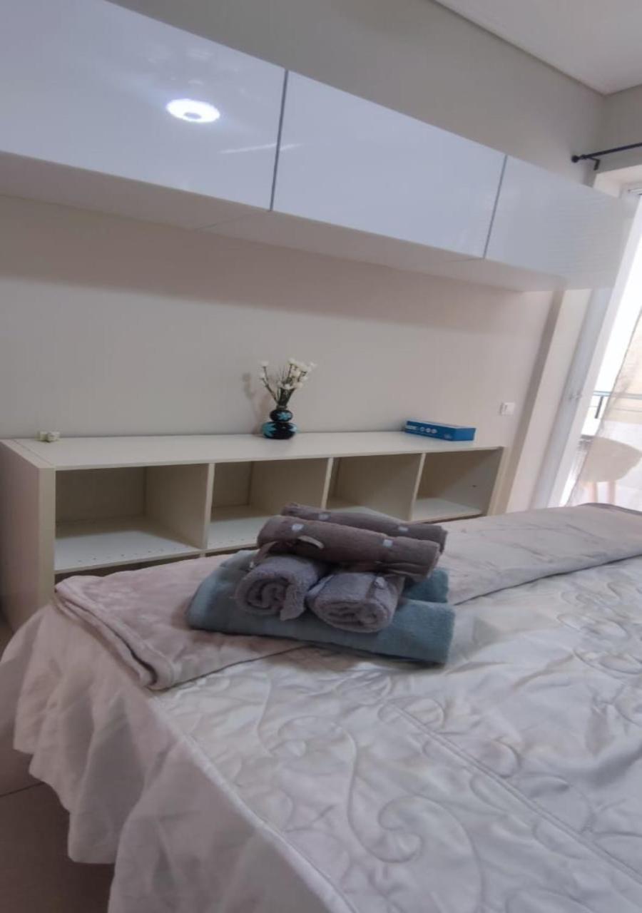 Apartment In A Quiet Location. Atina Dış mekan fotoğraf
